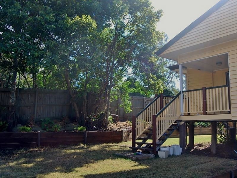 2 Jones Street, Bundamba QLD 4304