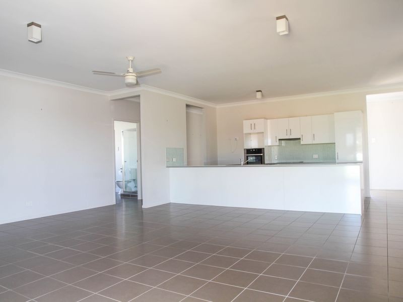 9 Lilly Court, Yamanto QLD 4305