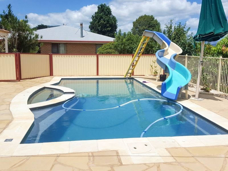 10 Moffatt Street, Kalbar QLD 4309