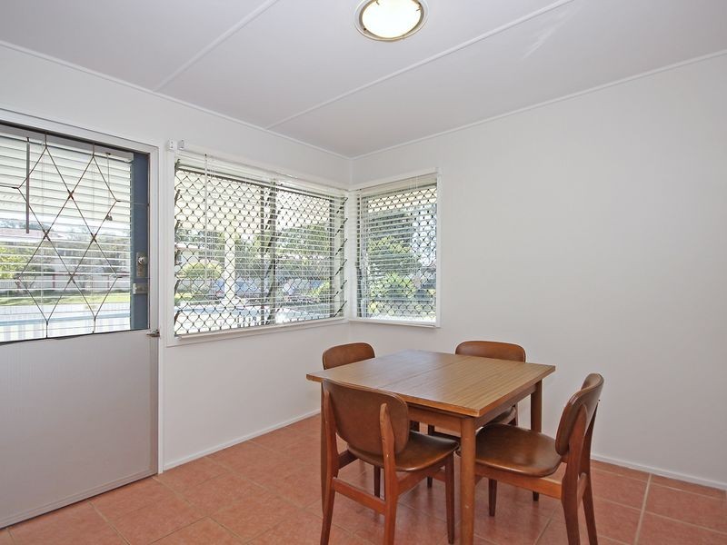 11 Wentworth Street, Leichhardt QLD 4305