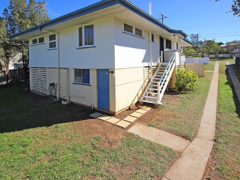 11 Wentworth Street, Leichhardt QLD 4305
