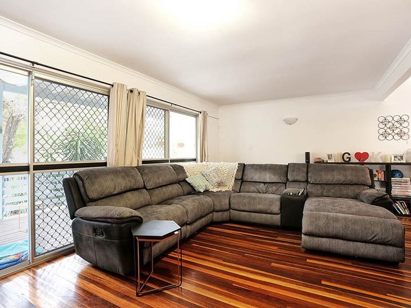 15 Belleglade Avenue, Bundamba QLD 4304