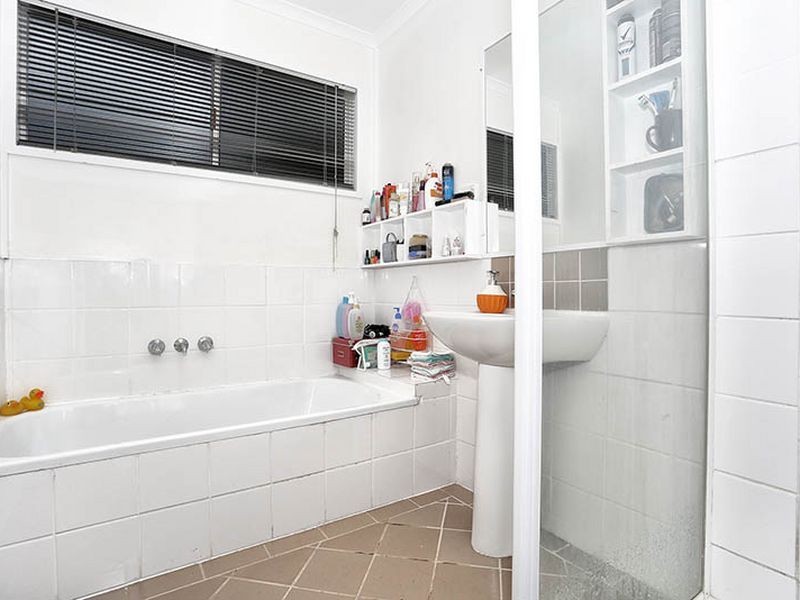 15 Belleglade Avenue, Bundamba QLD 4304