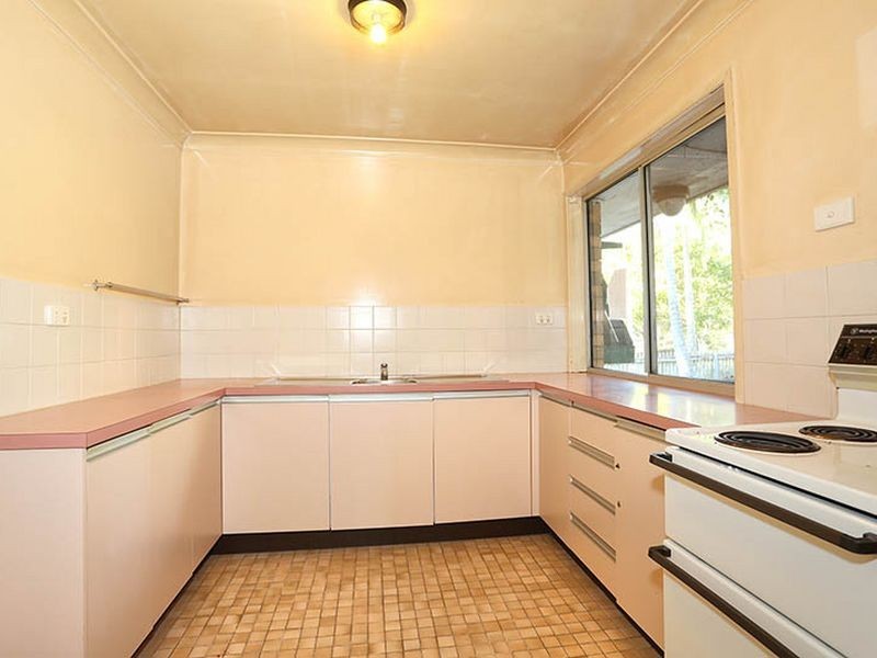 24 Jackson Court, Dinmore QLD 4303