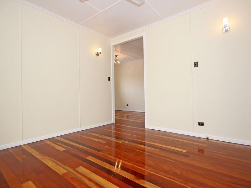 90 Haig Street, Brassall QLD 4305