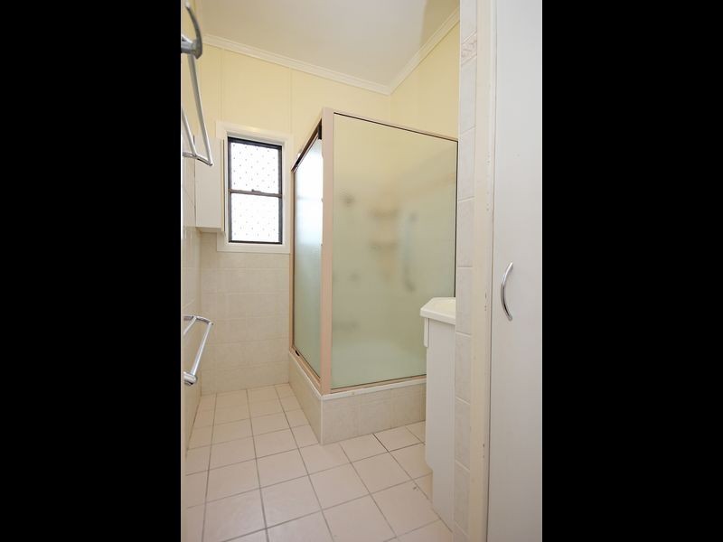 90 Haig Street, Brassall QLD 4305