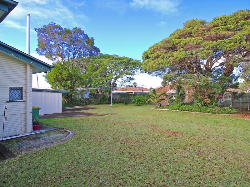 90 Haig Street, Brassall QLD 4305