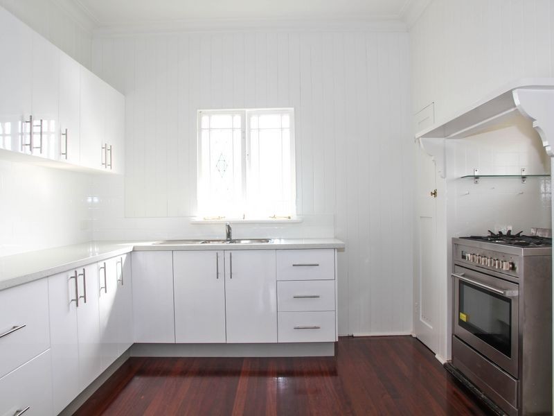 2A Hume Street, Woodend QLD 4305