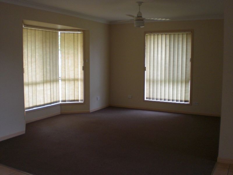10 McKerrow Crescent, Goodna QLD 4300
