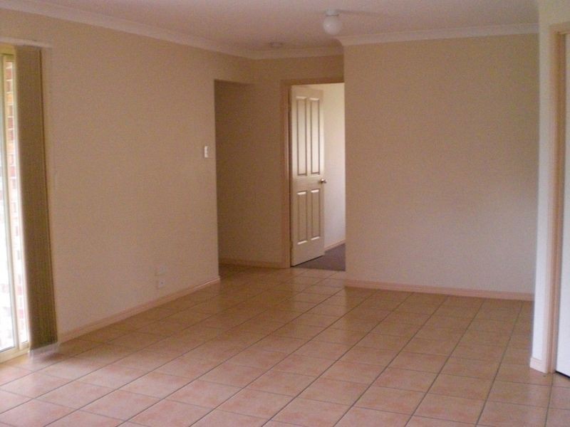 10 McKerrow Crescent, Goodna QLD 4300