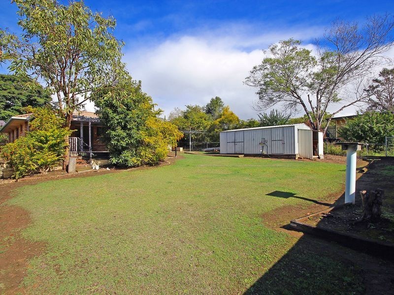 44 Alice Street, Blackstone QLD 4304