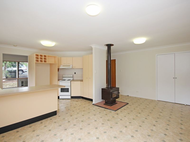 44 Alice Street, Blackstone QLD 4304