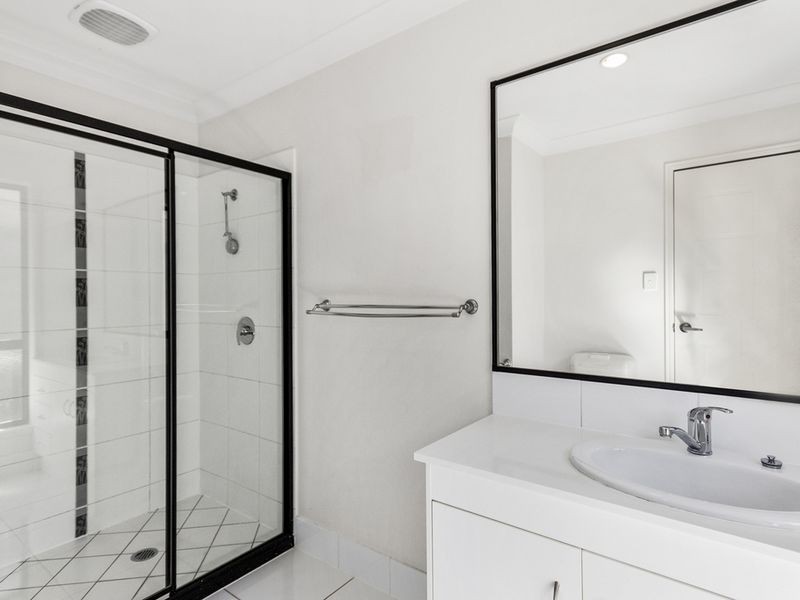 6 Lukin Court, Brassall QLD 4305