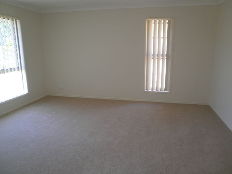 19 Aspinall Street, Leichhardt QLD 4305