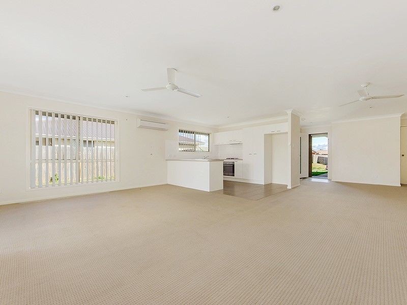 42 Tawney Street, Lowood QLD 4311