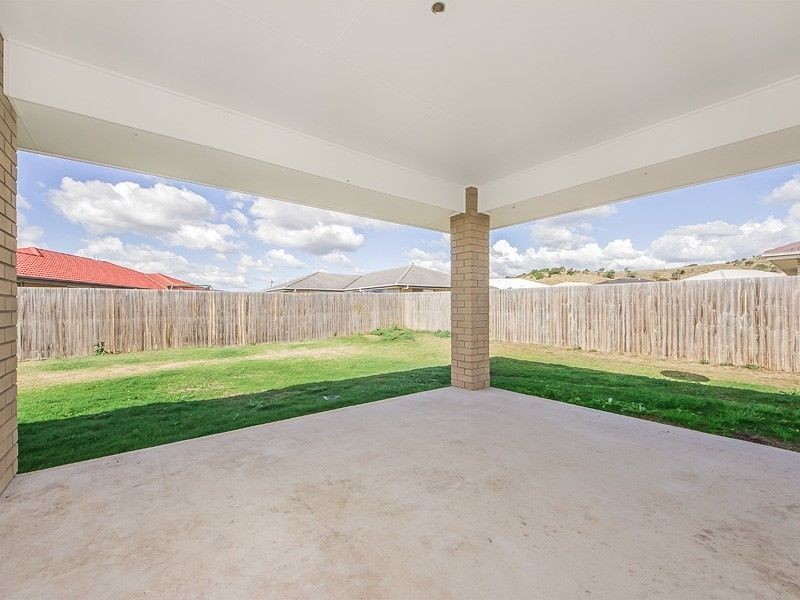 42 Tawney Street, Lowood QLD 4311