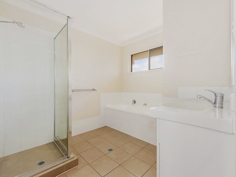 42 Tawney Street, Lowood QLD 4311