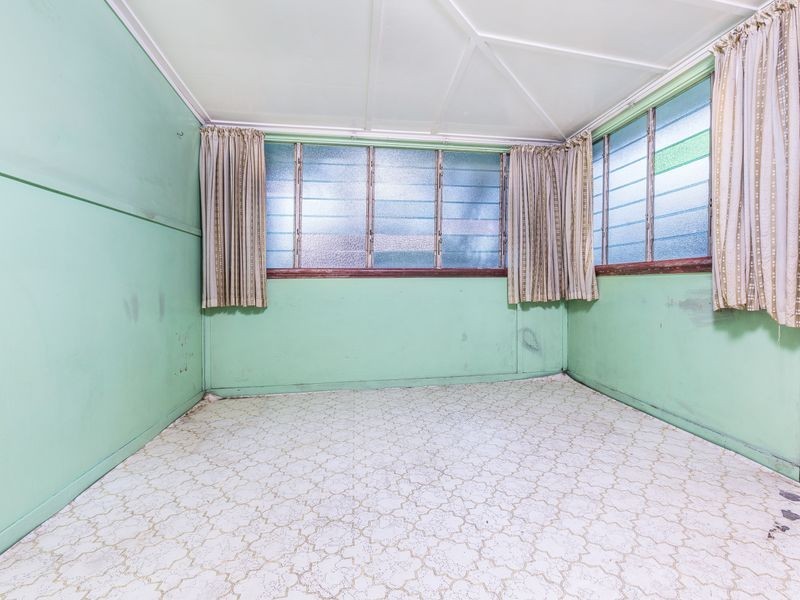 135 Jacaranda Street, North Booval QLD 4304