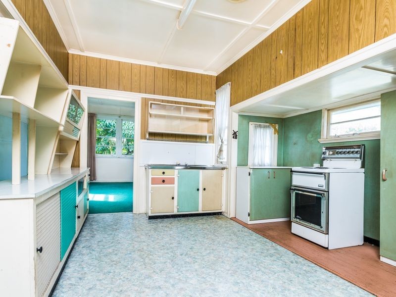 135 Jacaranda Street, North Booval QLD 4304