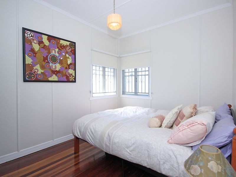 33 Marvin Street, Eastern Heights QLD 4305