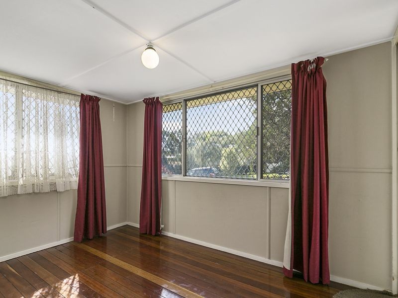 4 Bird Street, Bundamba QLD 4304