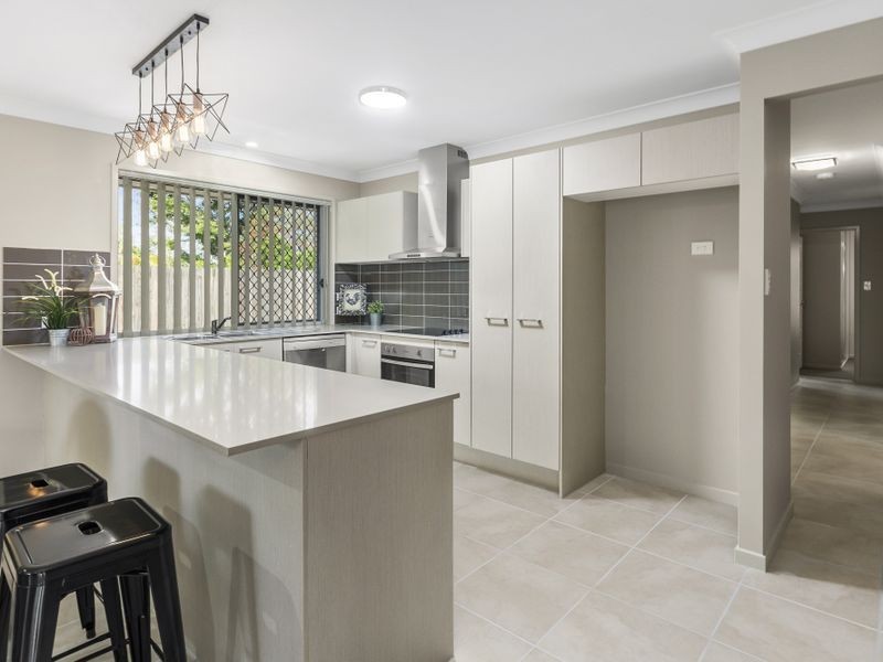 26A Walsh Street, Newtown QLD 4305