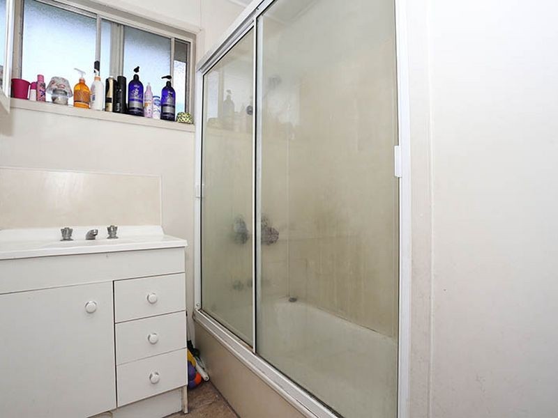 6 Mahogany Street, Raceview QLD 4305