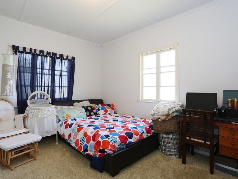 202 Glebe Road, Booval QLD 4304