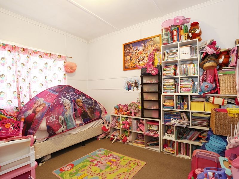 202 Glebe Road, Booval QLD 4304