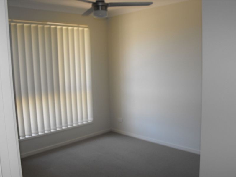 34 Ronayne Circle, One Mile QLD 4305