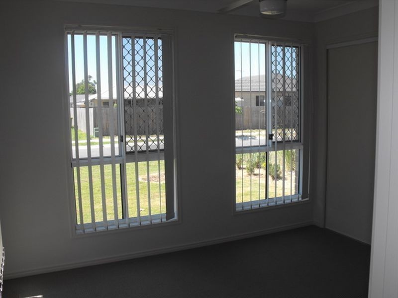 34 Ronayne Circle, One Mile QLD 4305