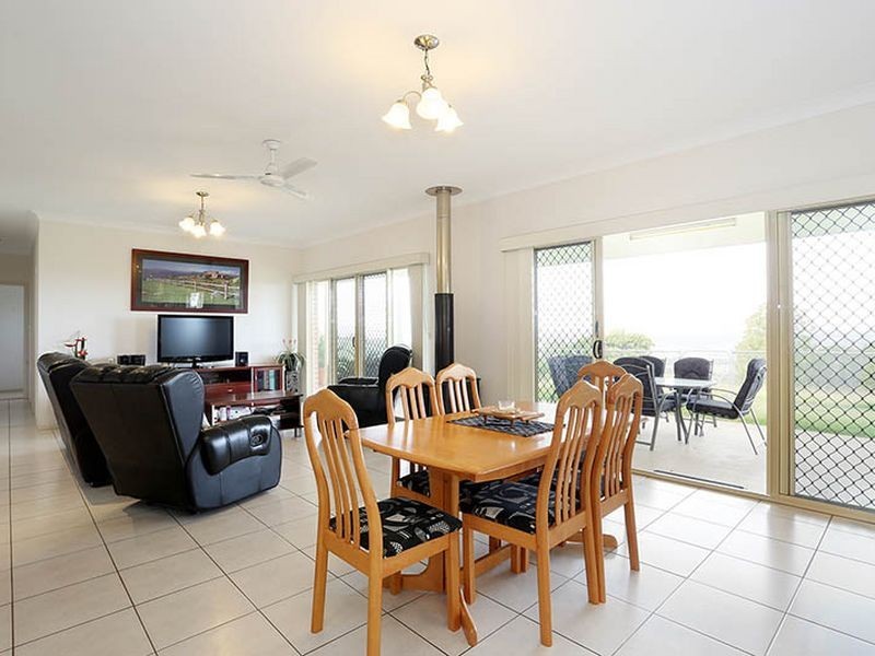 141 Strasburgs Road, Lark Hill QLD 4306