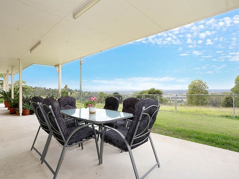 141 Strasburgs Road, Lark Hill QLD 4306