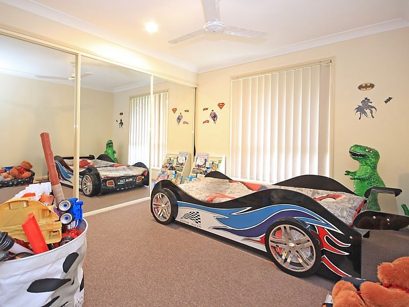 4 Dakota Place, Brassall QLD 4305