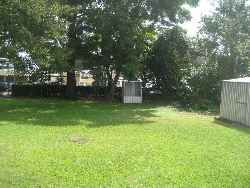 136 Glebe Rd, Booval QLD 4304