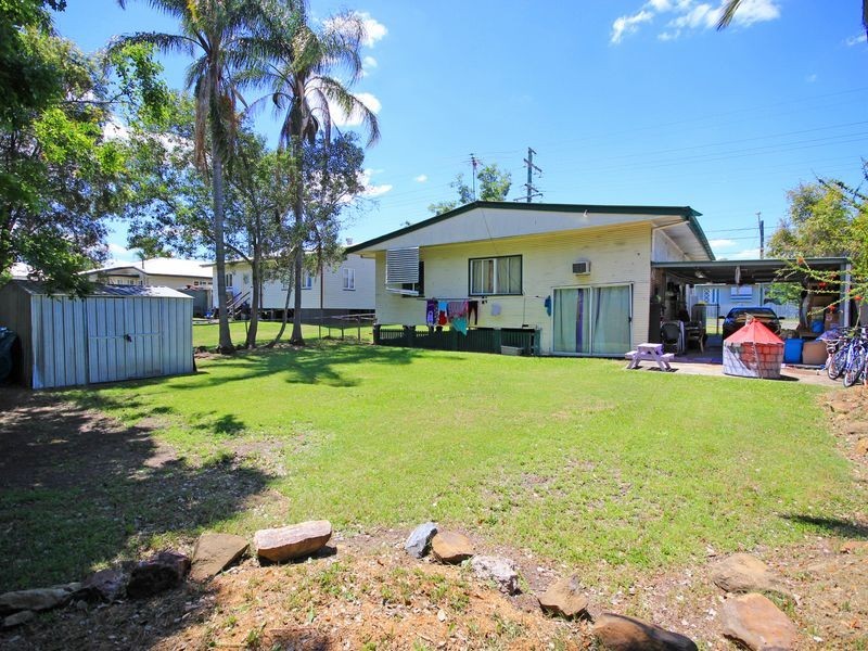 159 South Station Road, Silkstone QLD 4304