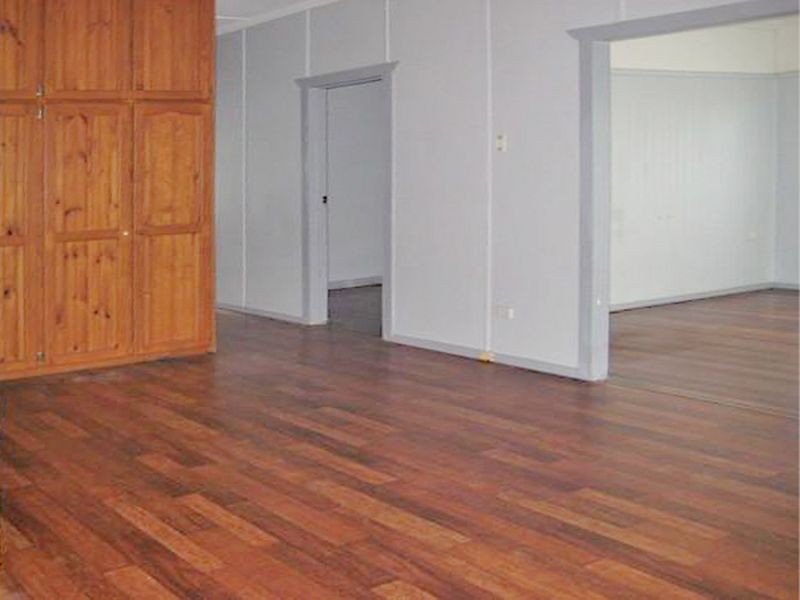 159 South Station Road, Silkstone QLD 4304