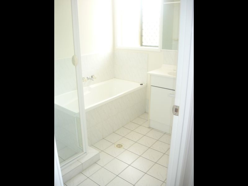 345 South Station Rd, Raceview QLD 4305