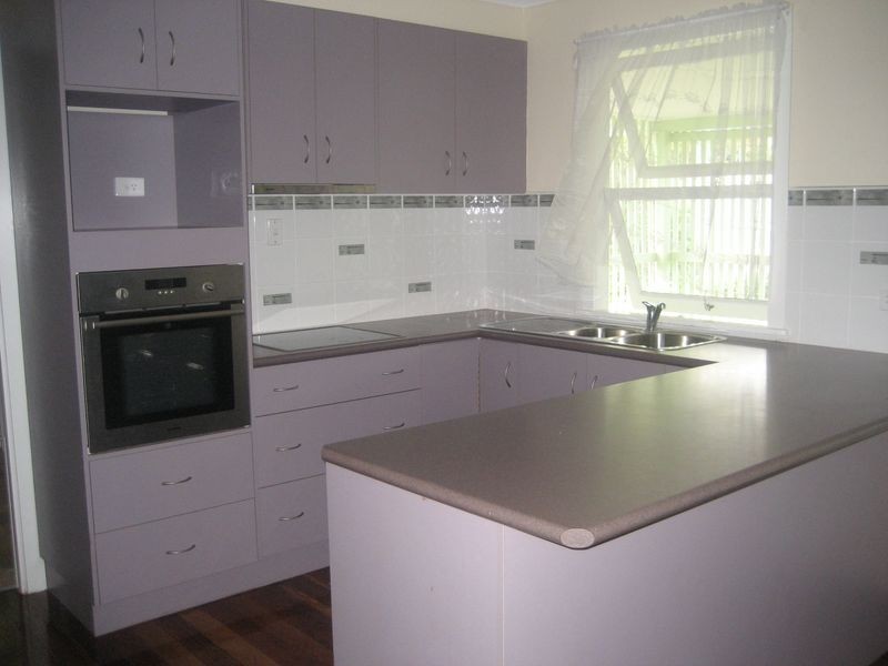 74 Robertson Road, Eastern Heights QLD 4305