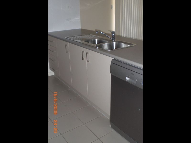 11 Acacia Close, Raceview QLD 4305