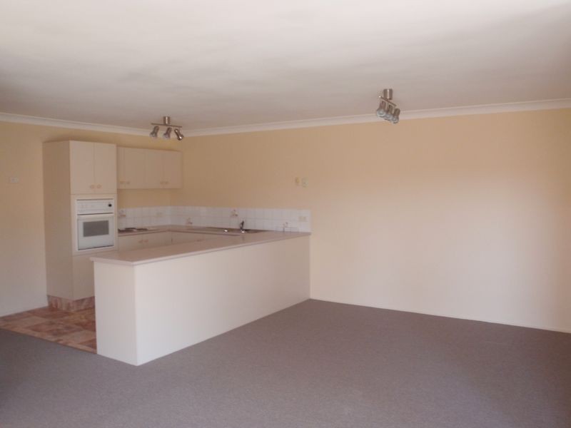 1/40 Cambridge Street, Silkstone QLD 4304