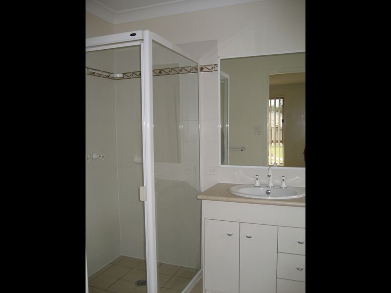 5 Tulipwood Close, Brassall QLD 4305