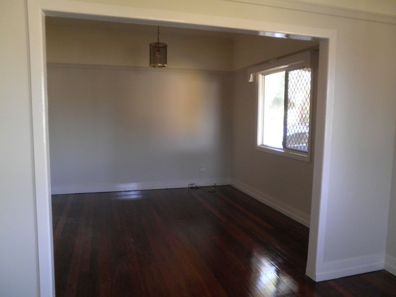 222 Warwick Road, Churchill QLD 4305