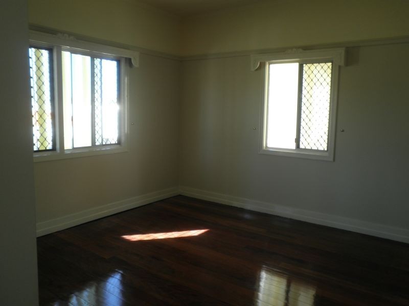 222 Warwick Road, Churchill QLD 4305