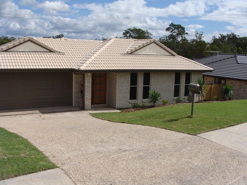 8 Barwell Street, Brassall QLD 4305