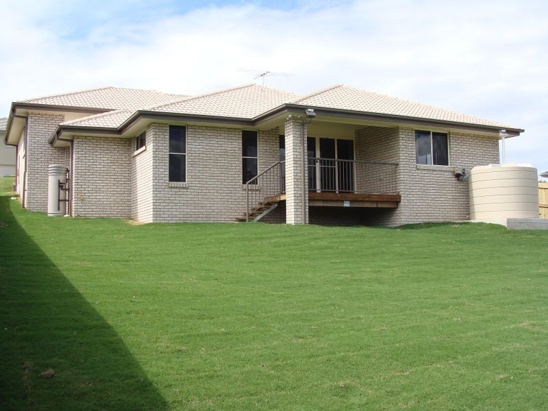 8 Barwell Street, Brassall QLD 4305