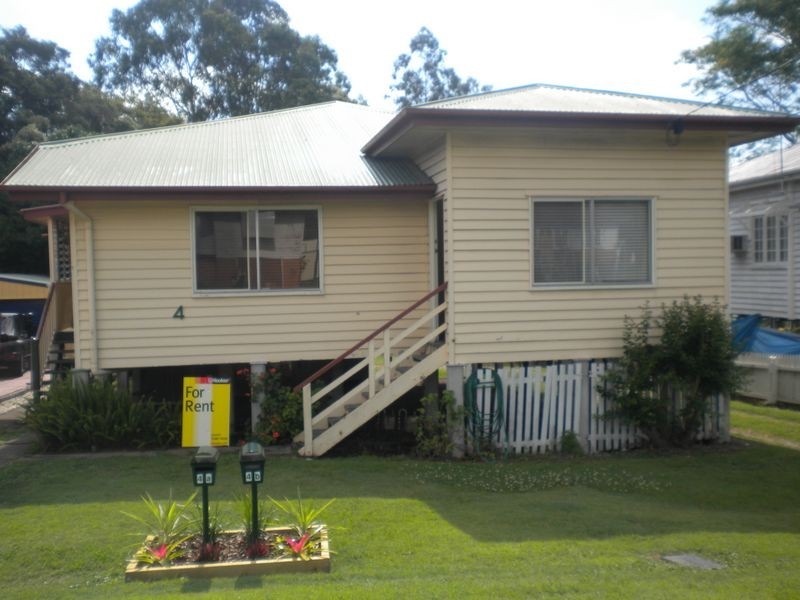 4b Barrett, East Ipswich QLD 4305