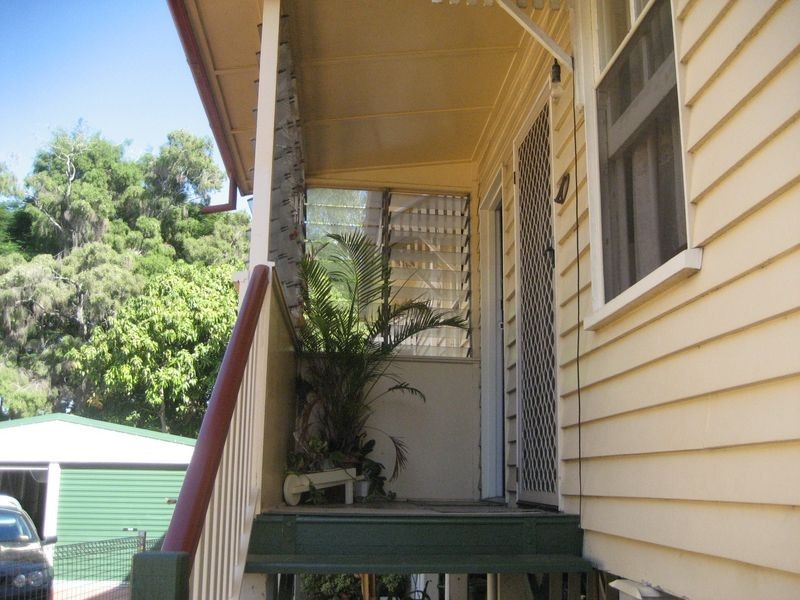 4b Barrett, East Ipswich QLD 4305