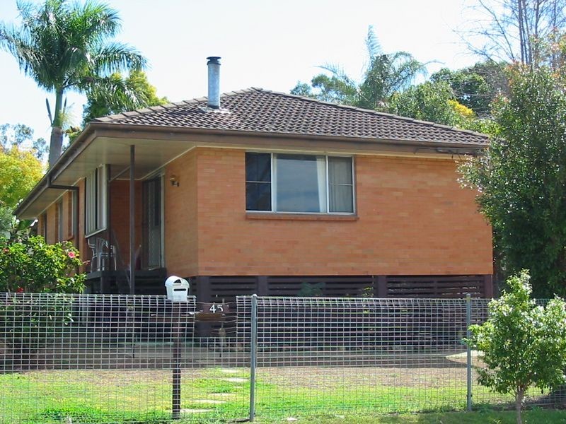 45 Aspinall St, Leichhardt QLD 4305