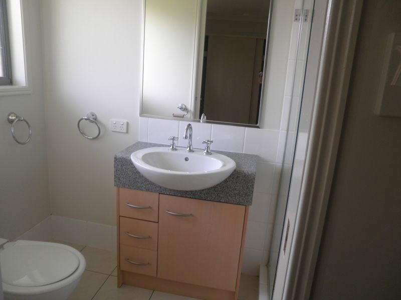 72 Anna Drive, Raceview QLD 4305